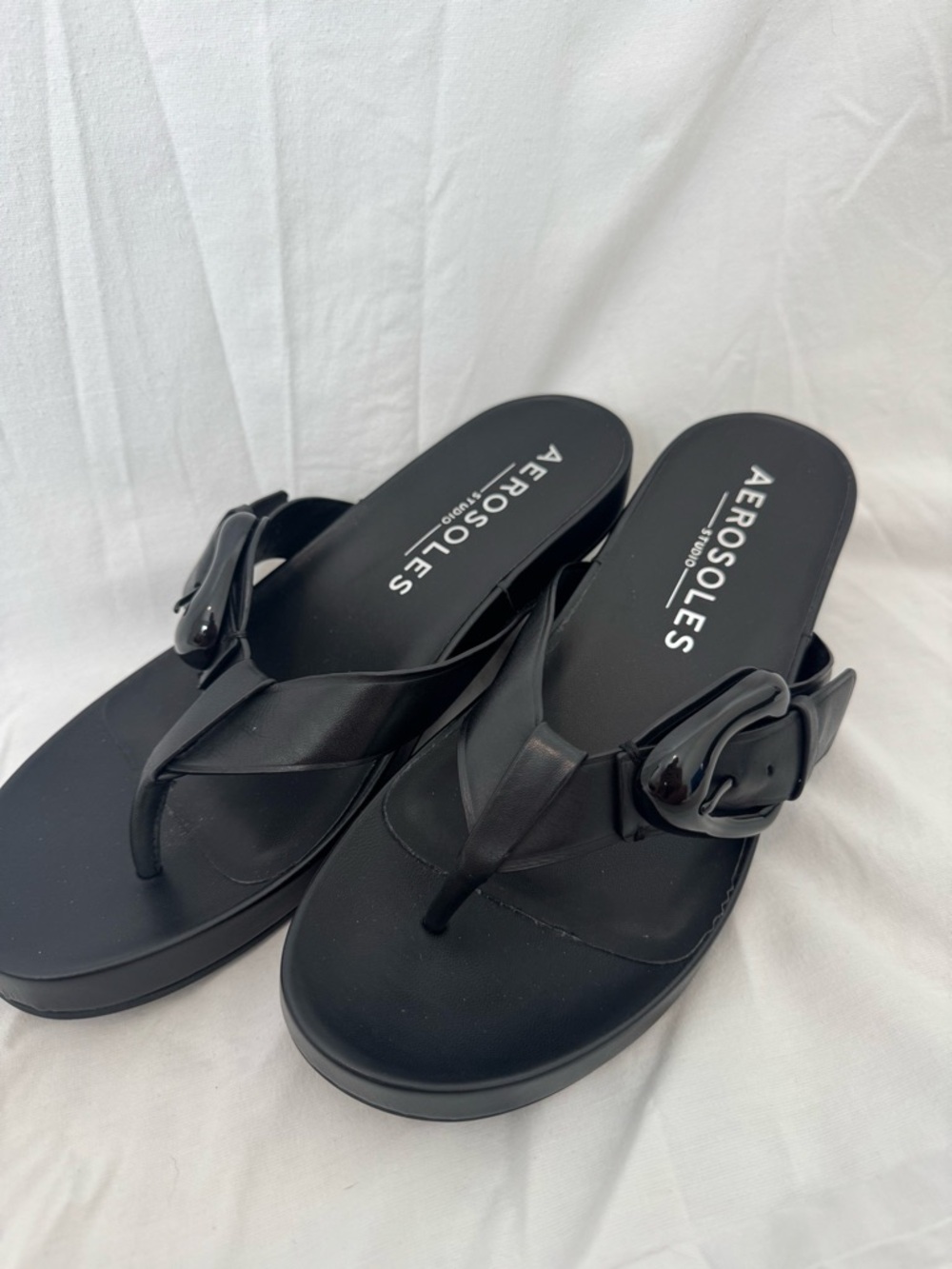 AEROSOLES Calvin Black Sandal